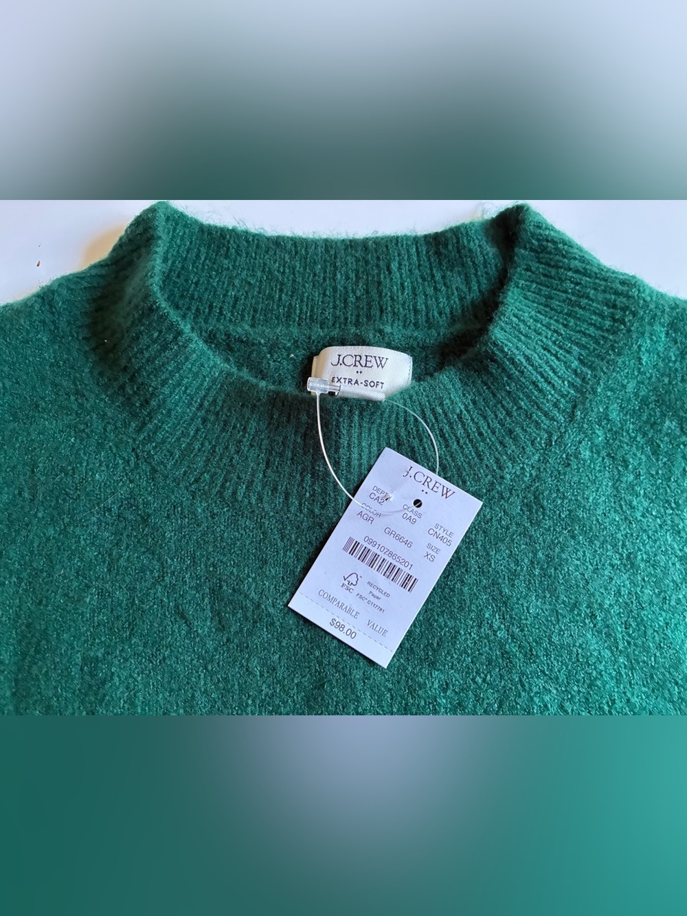 J. Crew Factory Women’s Extra-Soft Emerald Green Crewneck Sweater.XS.NWT.